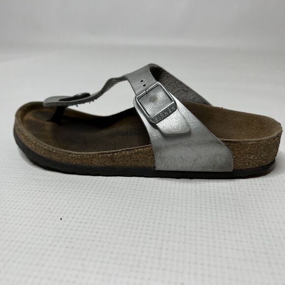 Birkenstock Young Gizeh Silver Leather Sandals Size 31 EU 13 US Narrow Strap - Picture 2 of 9